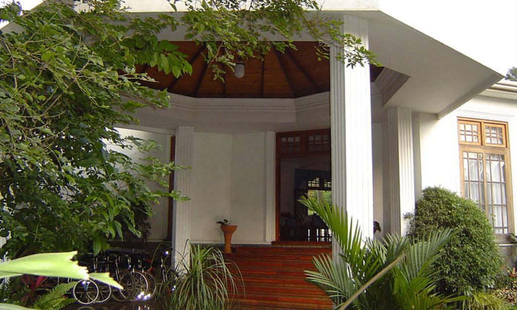 Water Garden Hotel Belihuloya Exterior photo